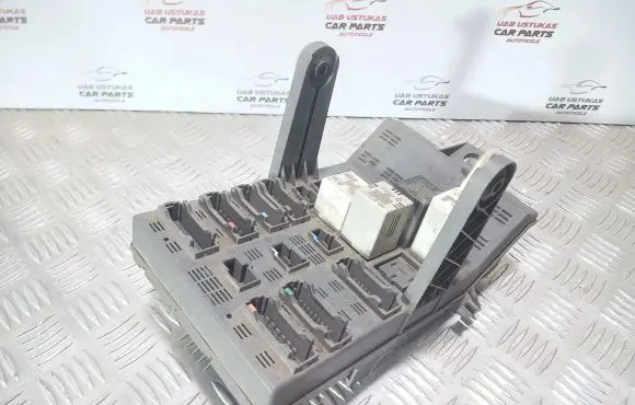 Renault Laguna I Fuse module