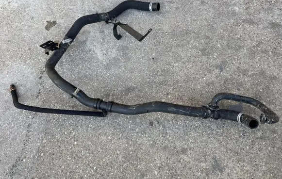 Renault Master III Engine coolant pipe/hose