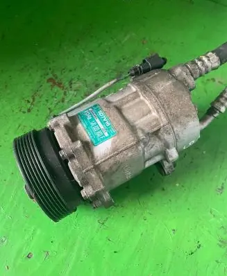 Volkswagen Golf IV Air conditioning (A/C) compressor (pump) 1J0820803F