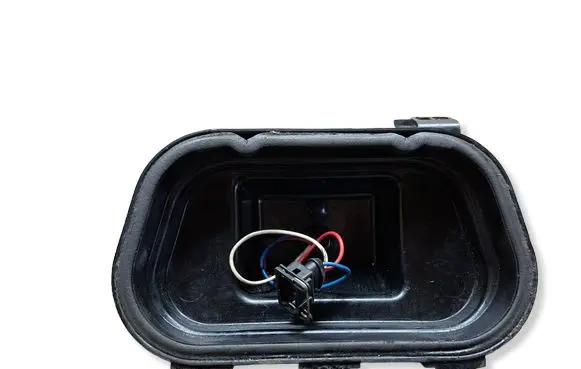 Mercedes-Benz Vario Headlight/headlamp dust cover 148325