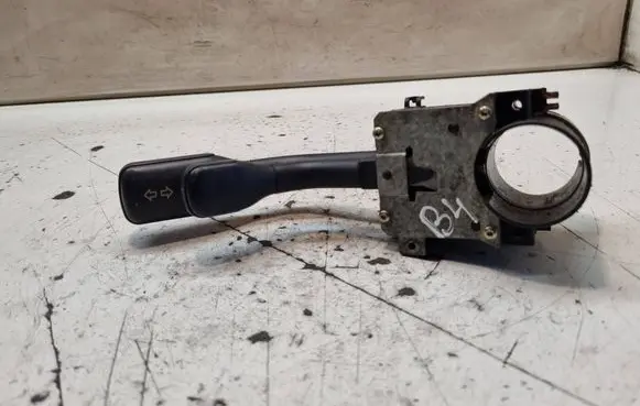 Audi 80 90 S2 B4 Indicator stalk 443953513H