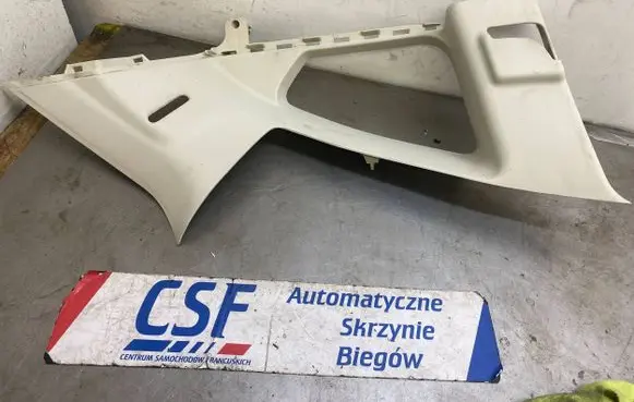 Dodge Caliber (C) pillar trim 1CM04TRMMA