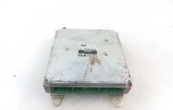 Hyundai H-100 Engine control unit/module 4079131680 3910042240