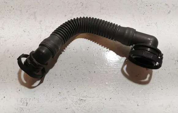 Audi Q7 4M Engine coolant pipe/hose