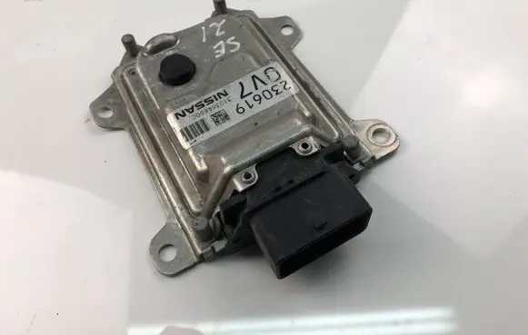 Nissan Qashqai Engine control unit/module 310364ED0C