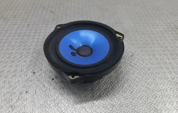KIA Carens II Rear door speaker OK2FB66960