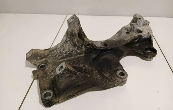 Audi A2 Generator/alternator bracket 045903143e