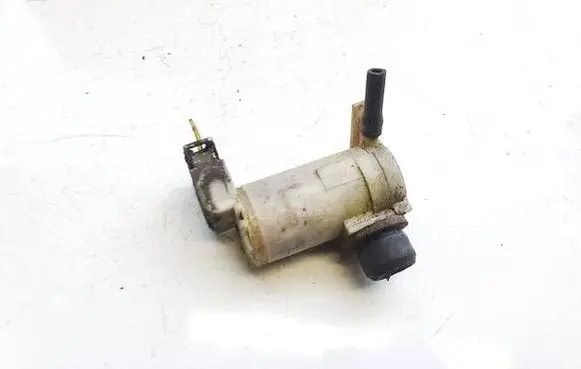 Nissan X-Trail T30 Windscreen/windshield washer pump 2224615a 2224615-a