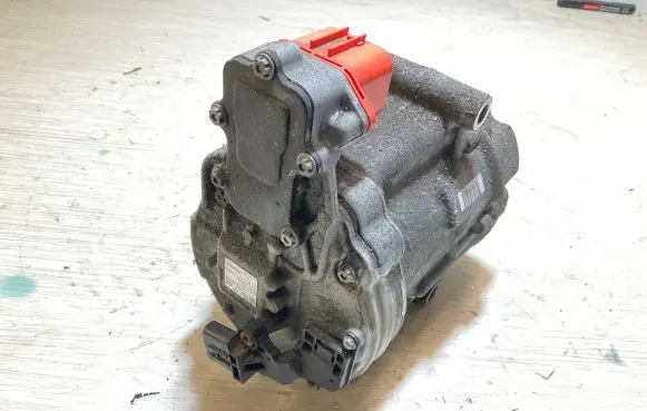 Nissan Leaf II (ZE1) Air conditioning (A/C) compressor (pump) 926005SA1A 11B02352