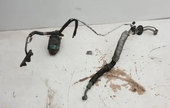 BMW 5 E34 Air conditioning (A/C) air dryer 8390469