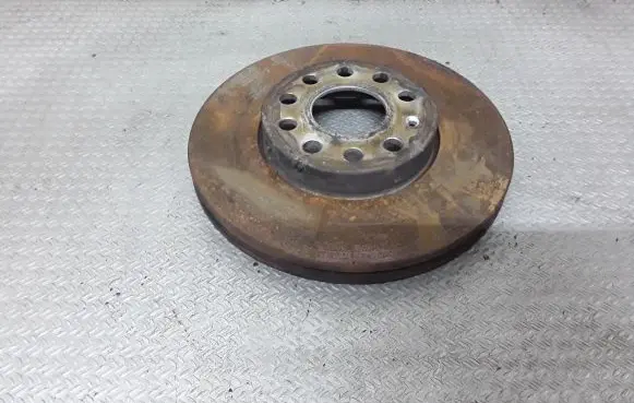 Volkswagen Touran I Front brake disc
