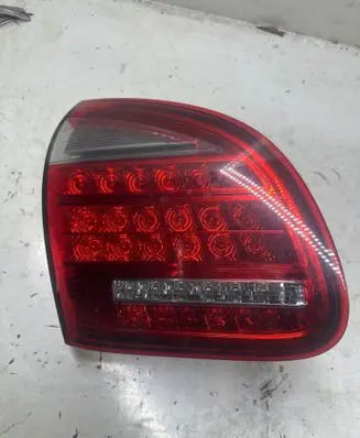 Porsche Cayenne (92A) Tailgate rear/tail lights 7P5945093L 0609102055 89090775