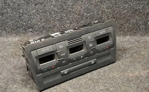 Audi A4 S4 B7 8E 8H Climate control unit 8E0820043BL