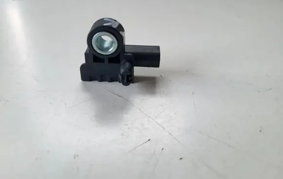 Opel Mokka B Airbag deployment crash/impact sensor 9831467780
