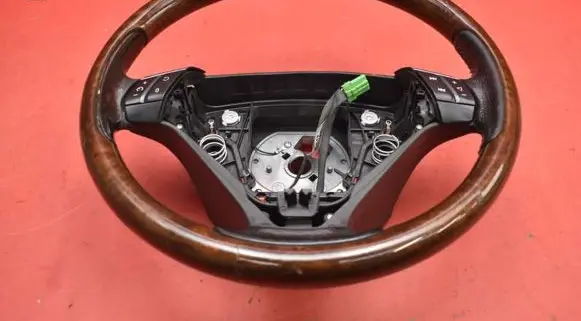 Volvo XC90 Steering wheel 30741546