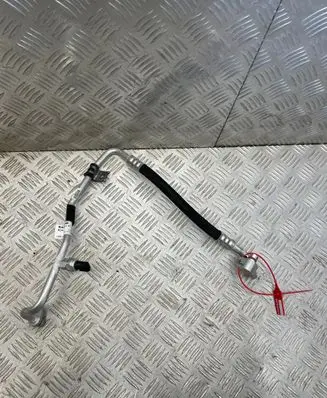 Renault Trafic III (X82) Air conditioning (A/C) pipe/hose 