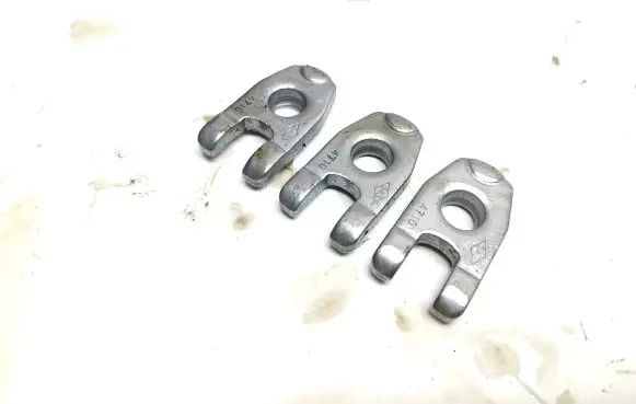 Dacia Duster Fuel Injector clamp holder