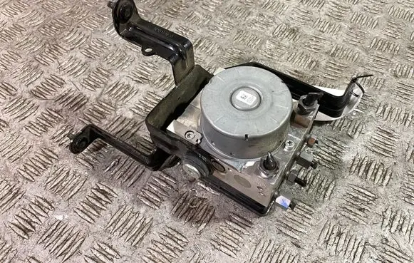 Ford Mustang VI ABS Pump KR3C2C219AB