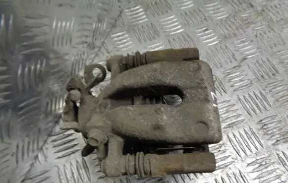 Opel Astra H Rear brake caliper