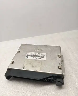 BMW 5 E34 Engine control unit/module 1740354 0261200402 001128