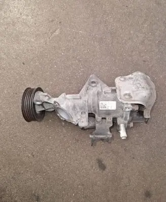 Mercedes-Benz CLA C117 X117 W117 Water pump A2702000601