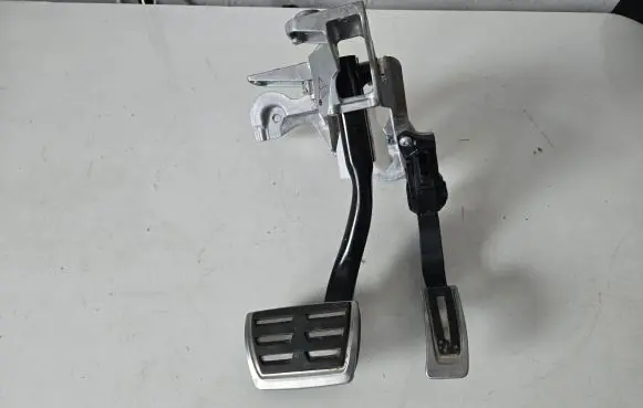 Audi Q7 4M Pedal assembly 4M1723140 4M1723117E 8W1723523