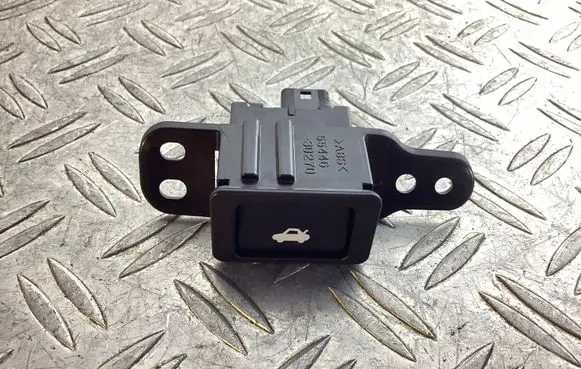 Lexus GS 250 350 300H 450H Tailgate/boot open switch button 5544630270