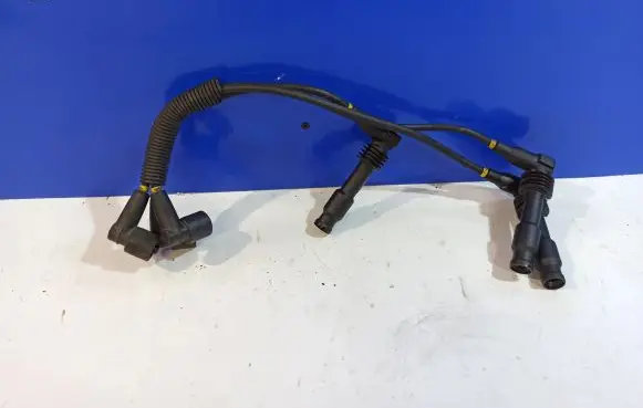 Saab 9000 CS Plug wire 4504411