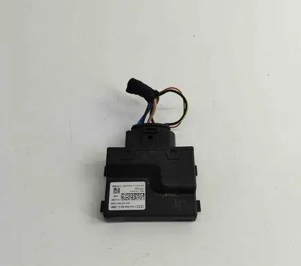 Audi A5 Fuel injection pump control unit/module 8W0906093G