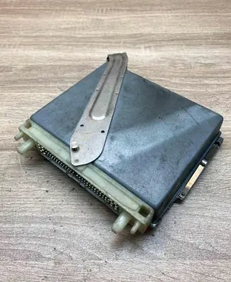 Volvo S70 V70 V70 XC Engine control unit/module ECU 0281001801 17480186