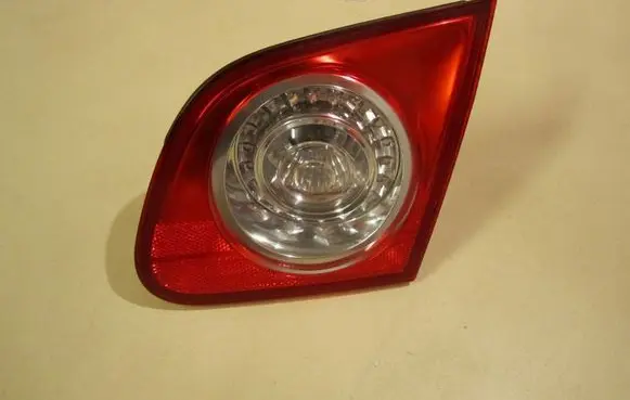 Volkswagen PASSAT B6 Tailgate rear/tail lights