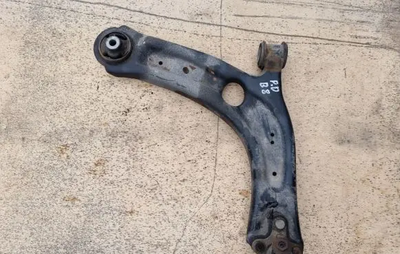 Volkswagen PASSAT B8 Front lower control arm/wishbone 3Q0407154B