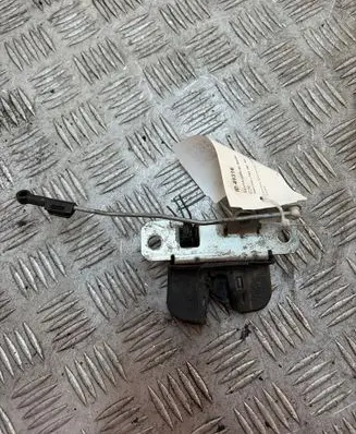 Seat Leon (1M) Tailgate lock latch 6L6827505A