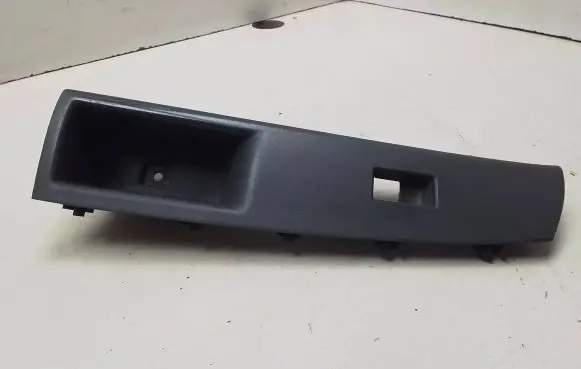 Chevrolet Cruze Front door window switch trim 96979650