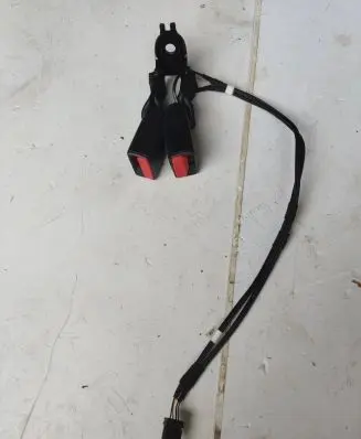 Opel Corsa F Rear seatbelt 6403040