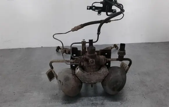 Citroen C6 Air suspension valve block 9651845580