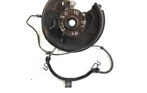 Audi A4 S4 B6 8E 8H Rear wheel hub spindle/knuckle 