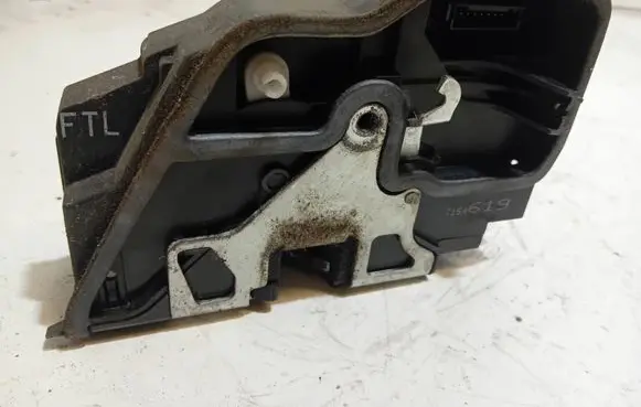 Front door lock