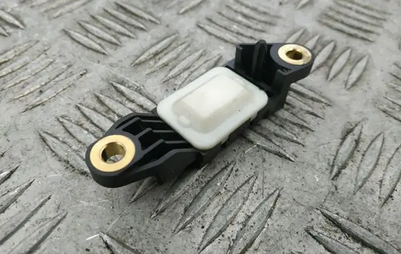 Mercedes-Benz E W211 Airbag deployment crash/impact sensor 0018209126