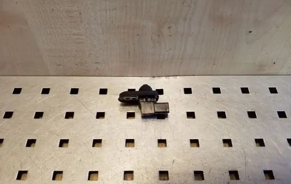 Mitsubishi Outlander Rear door sensor 