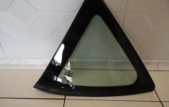 Mercedes-Benz A W169 Rear windscreen/windshield window 43R001583