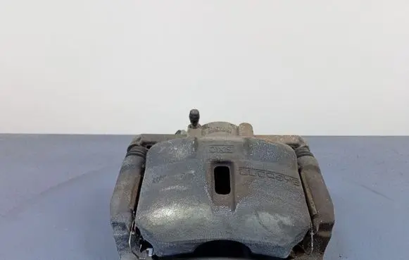 Nissan Qashqai Front brake caliper 