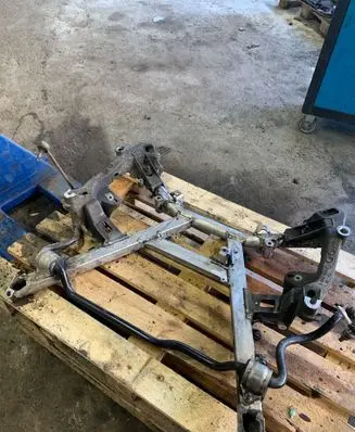BMW 5 E39 Front subframe 1092867 1092868 421429115