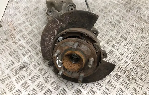 Chrysler 300 - 300C Rear wheel hub