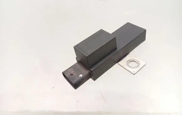 Mercedes-Benz C W205 Battery relay fuse A0035421819