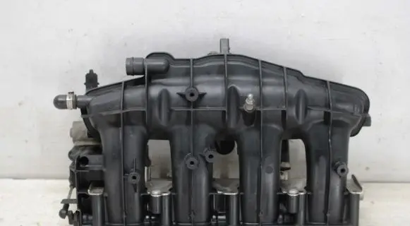 Audi A4 S4 B7 8E 8H Intake manifold 06F133201N 06D133185N 06F133317G