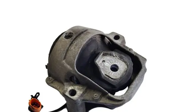 Audi Q5 SQ5 Engine mount vacuum valve 8R0199381C