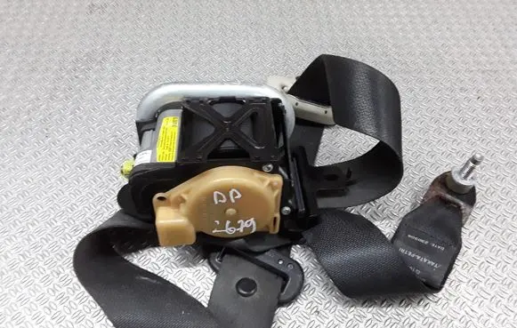 Nissan Note (E11) Front seatbelt 305743499JN7AG