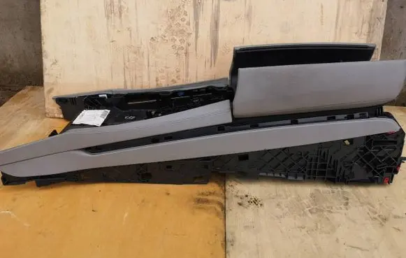 BMW 7 F01 F02 F03 F04 Center console