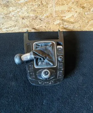 Audi A5 8T 8F Head unit multimedia control 8T0919609F